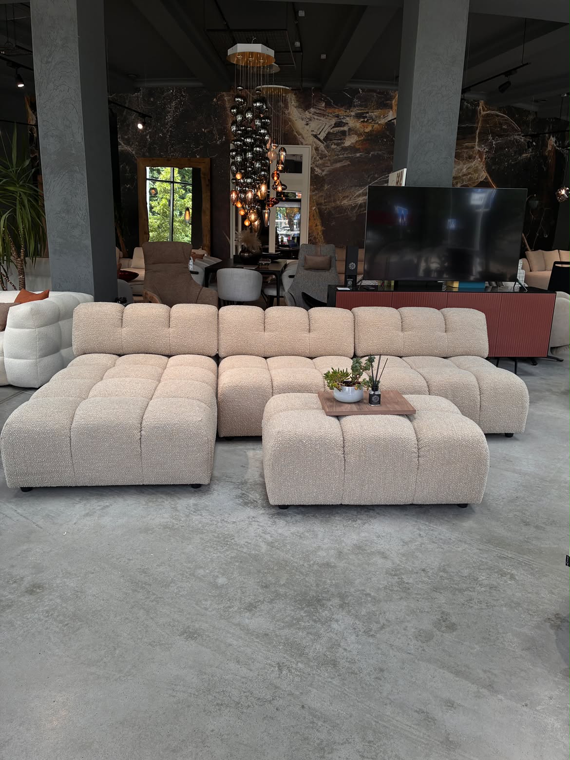 764400773_1046339031134684_3984950242009702425_n Sofa TANCREDI. Atelier Nieri, TS - Image 1
