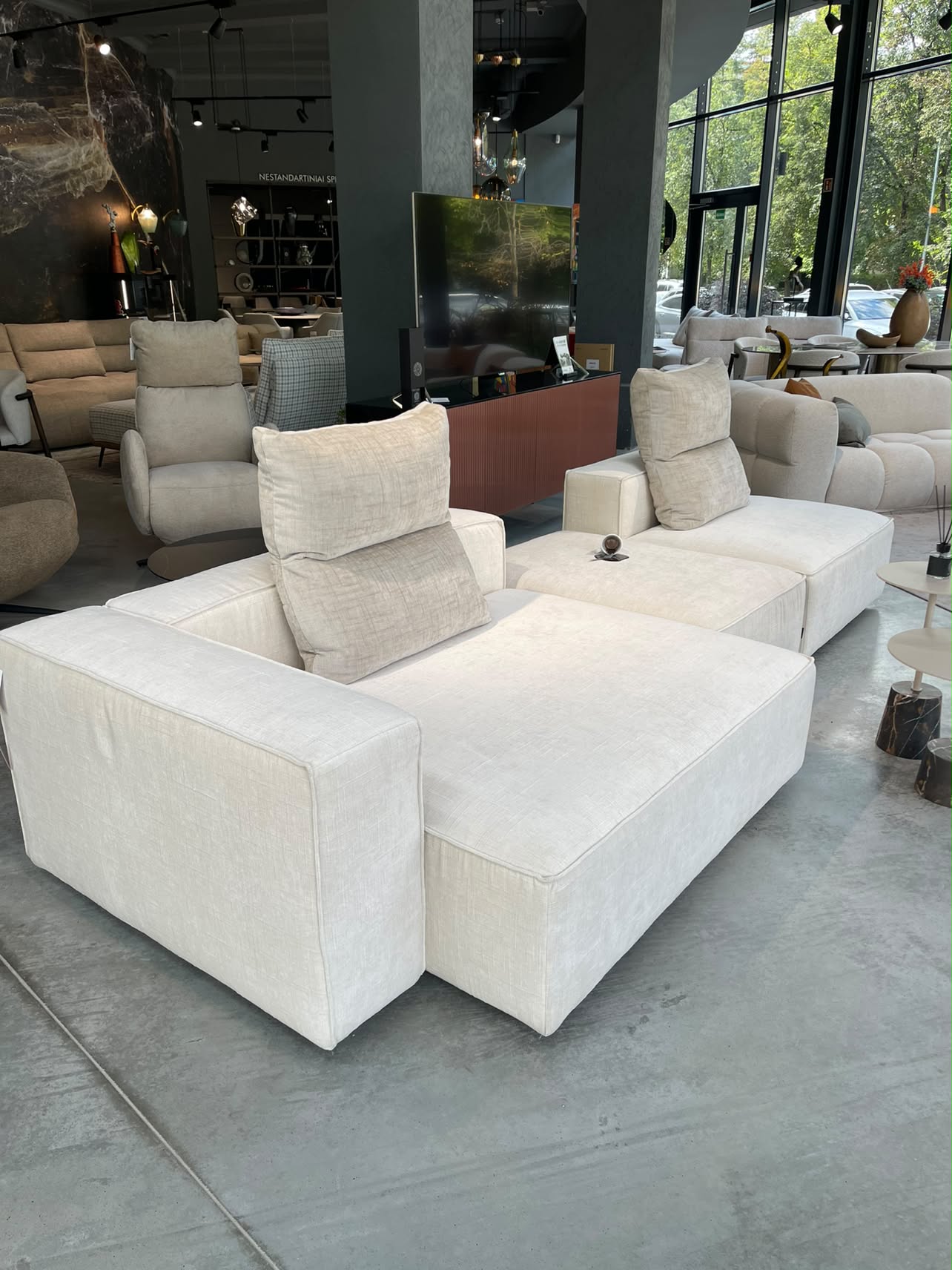 772852993_1100262702528299_8057966996243764050_n Sofa ADAM . LeComfort, TS - Image 1