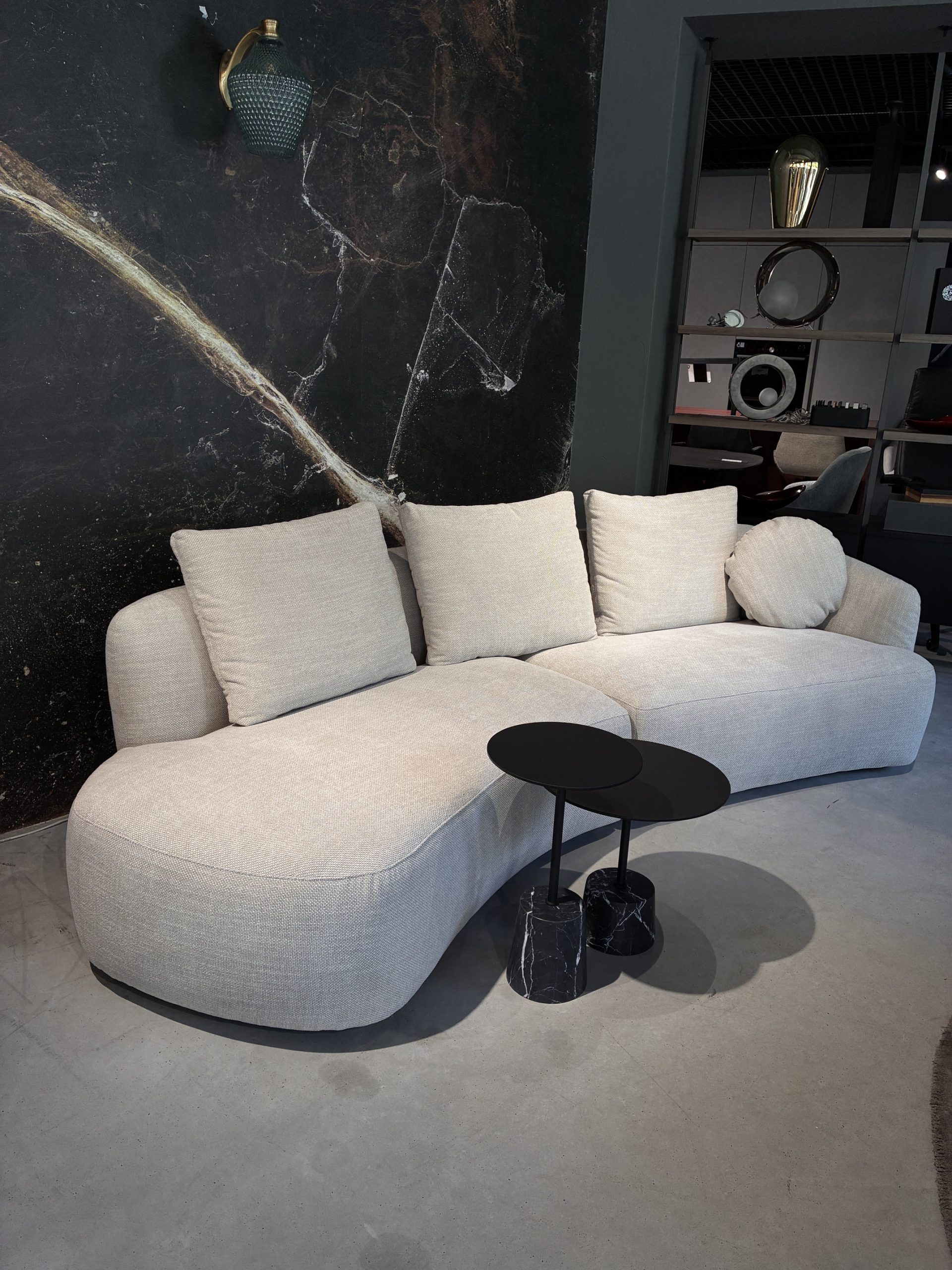 Sofa. 283x100cm, VENEKS (5) Sofa. 283x100cm, VENEKS